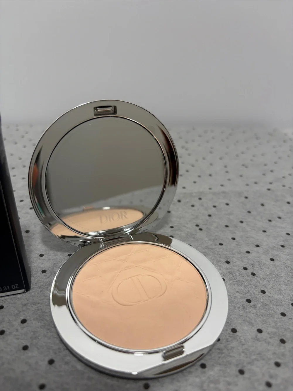 Dior 01 fair Quilted Compact Silver CD Emblem setting powder forever nude matte - Picture 2 of 5